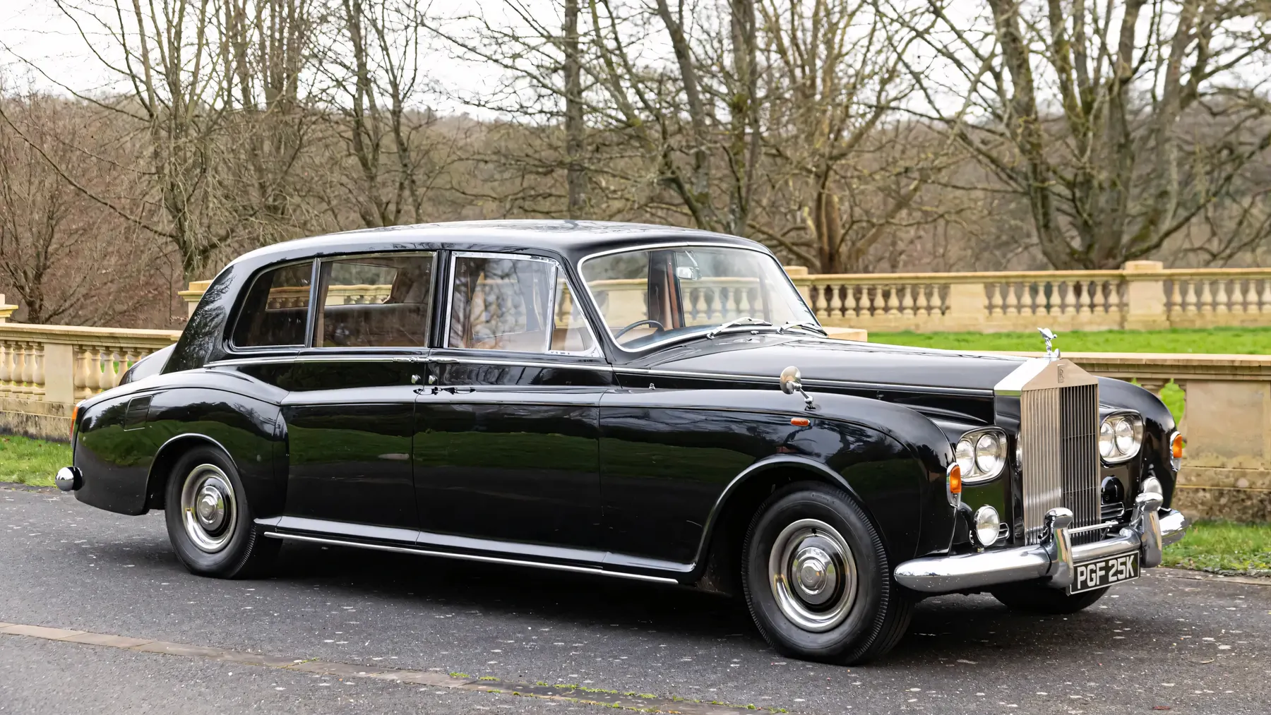 1972 Rolls-Royce Phantom VI Limousine by Mulliner Park Ward