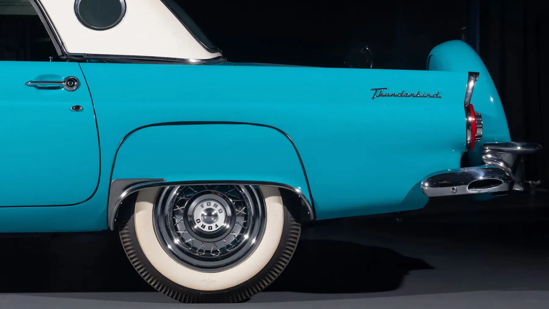 1956 Ford Thunderbird
