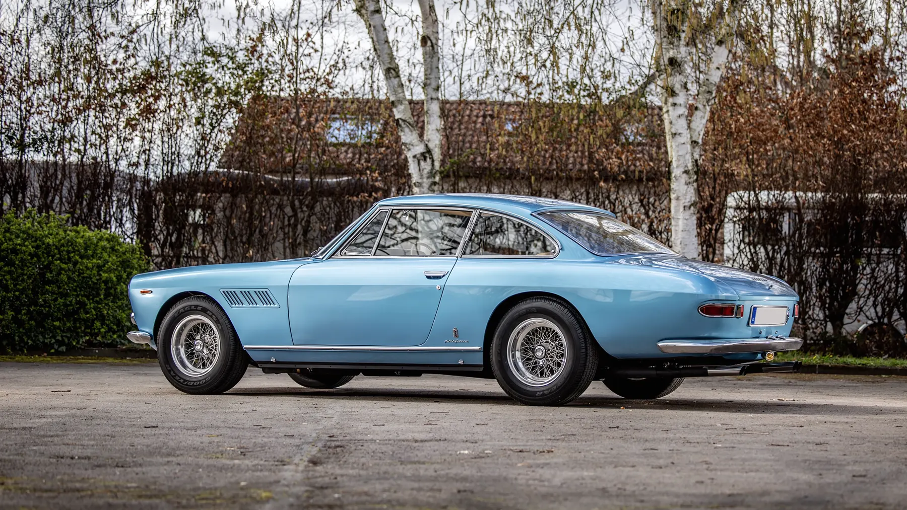 1964 Ferrari 330 GT 2+2 Series I by Pininfarina