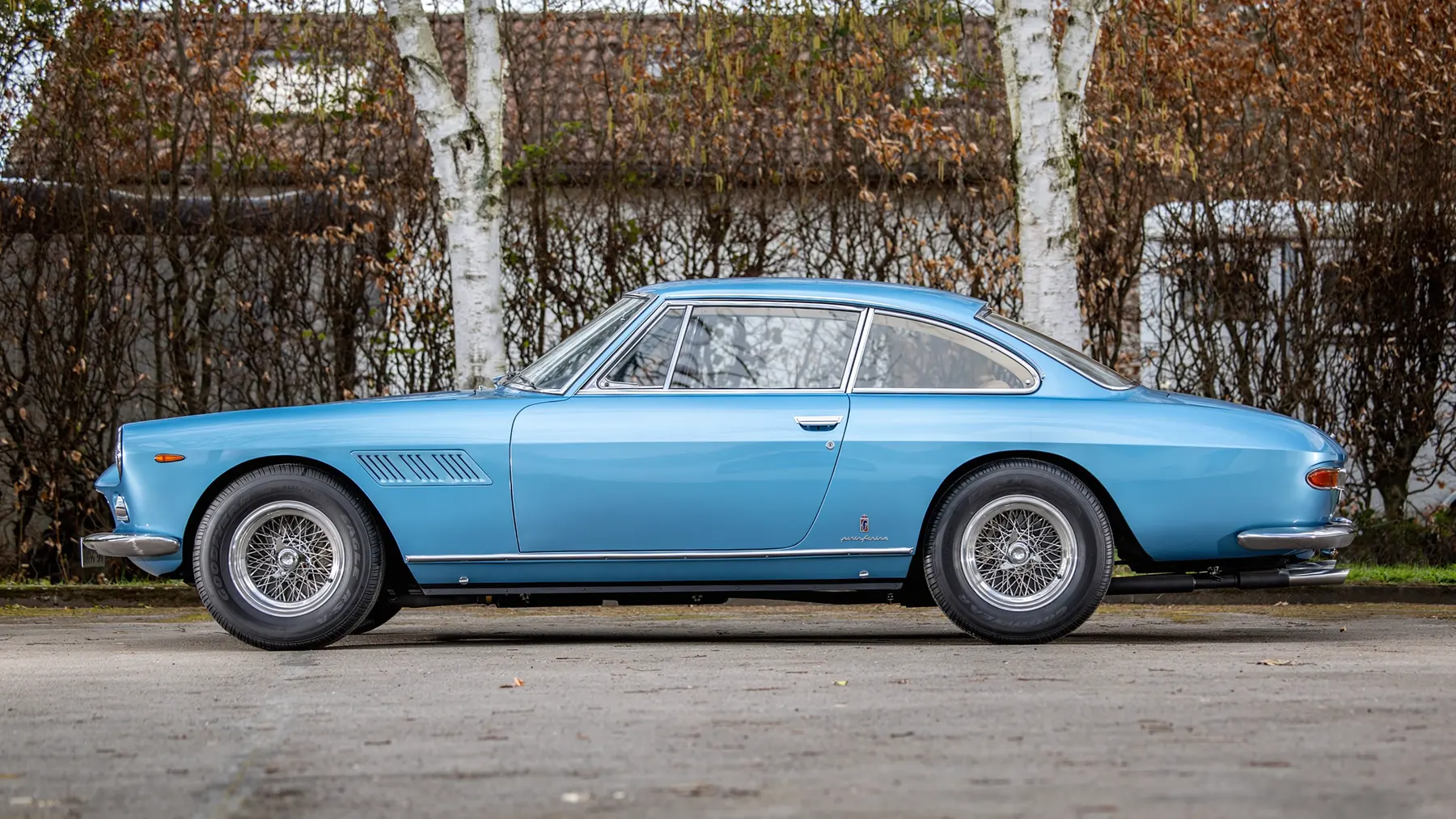 1964 Ferrari 330 GT 2+2 Series I by Pininfarina