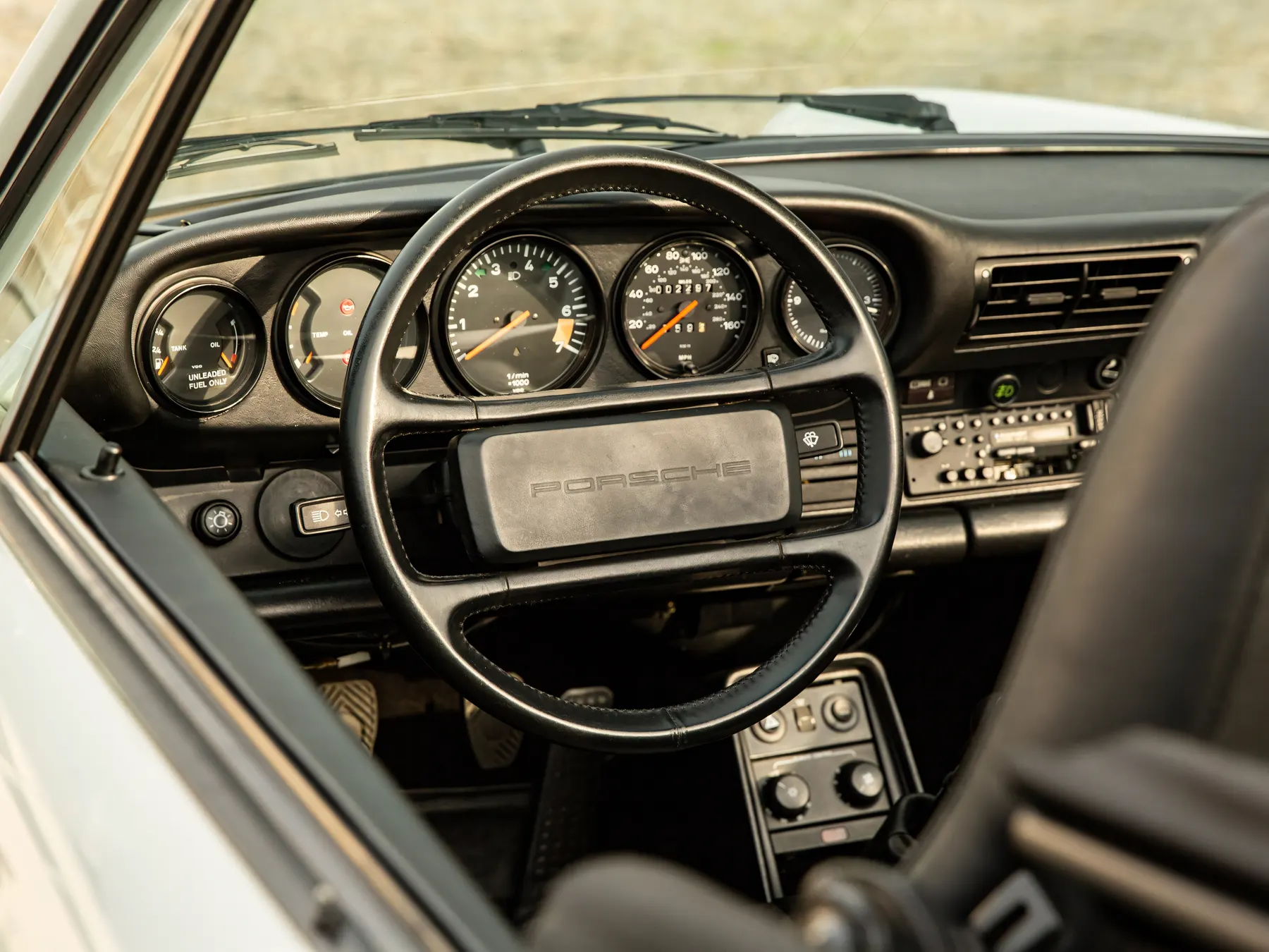 1986 Porsche 911 Carrera 3.2 Cabriolet
