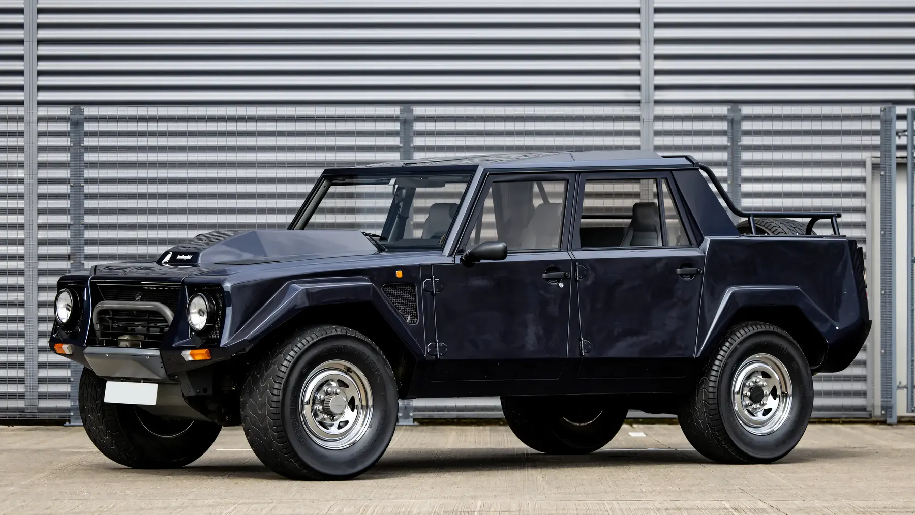 1988 Lamborghini LM002