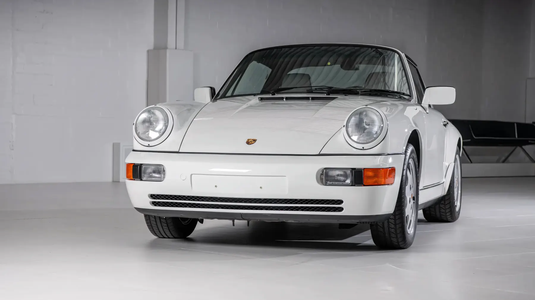 1990 Porsche 911 Carrera 2 Targa