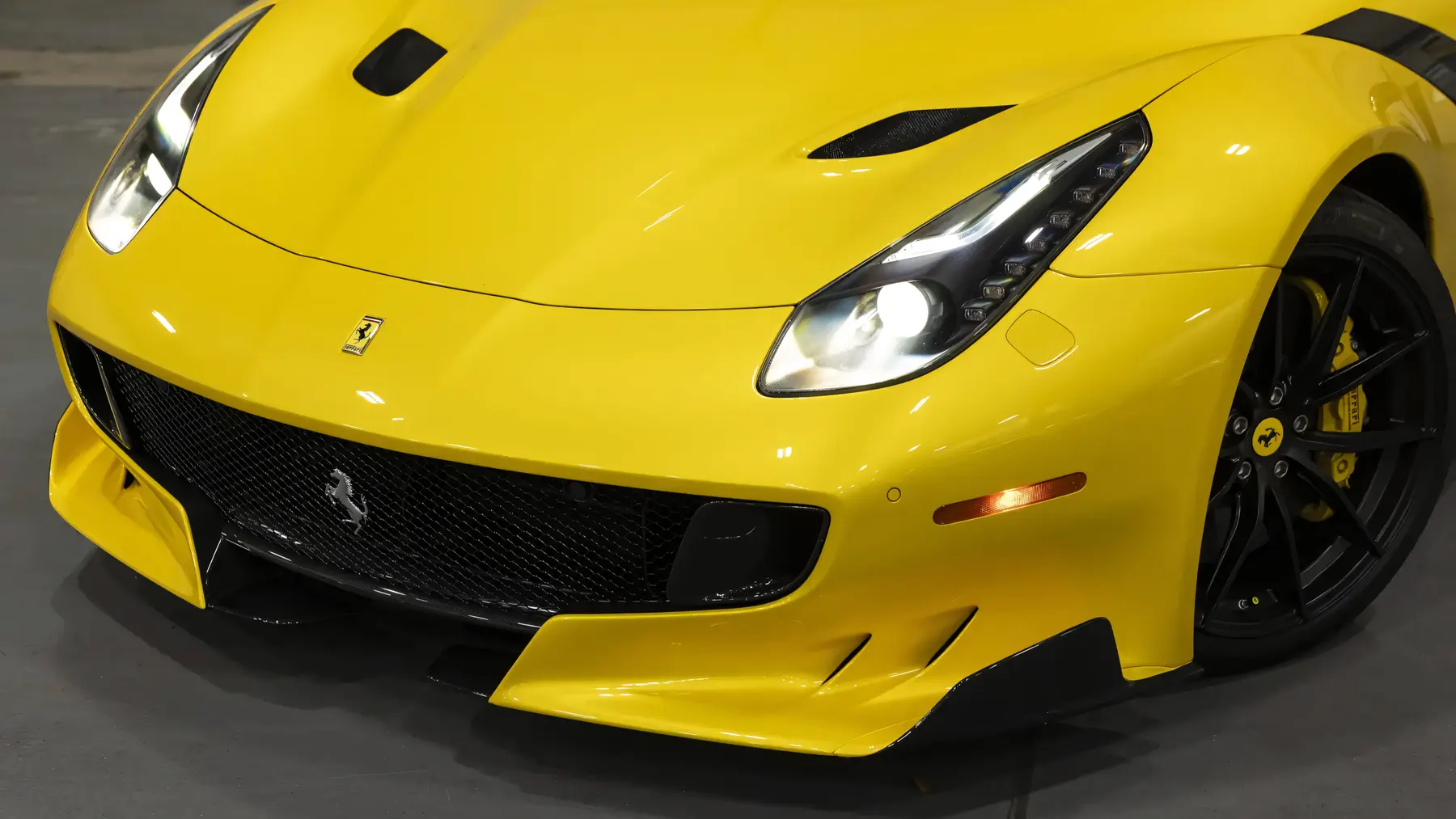 2017 Ferrari F12tdf