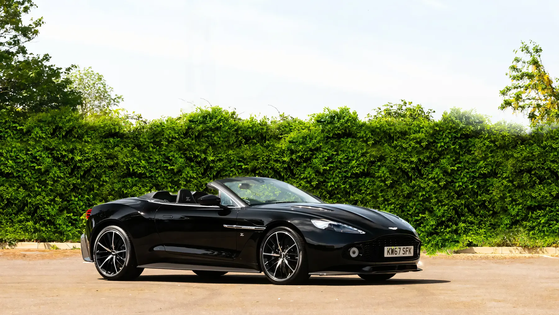 2018 Aston Martin Vanquish Zagato Volante