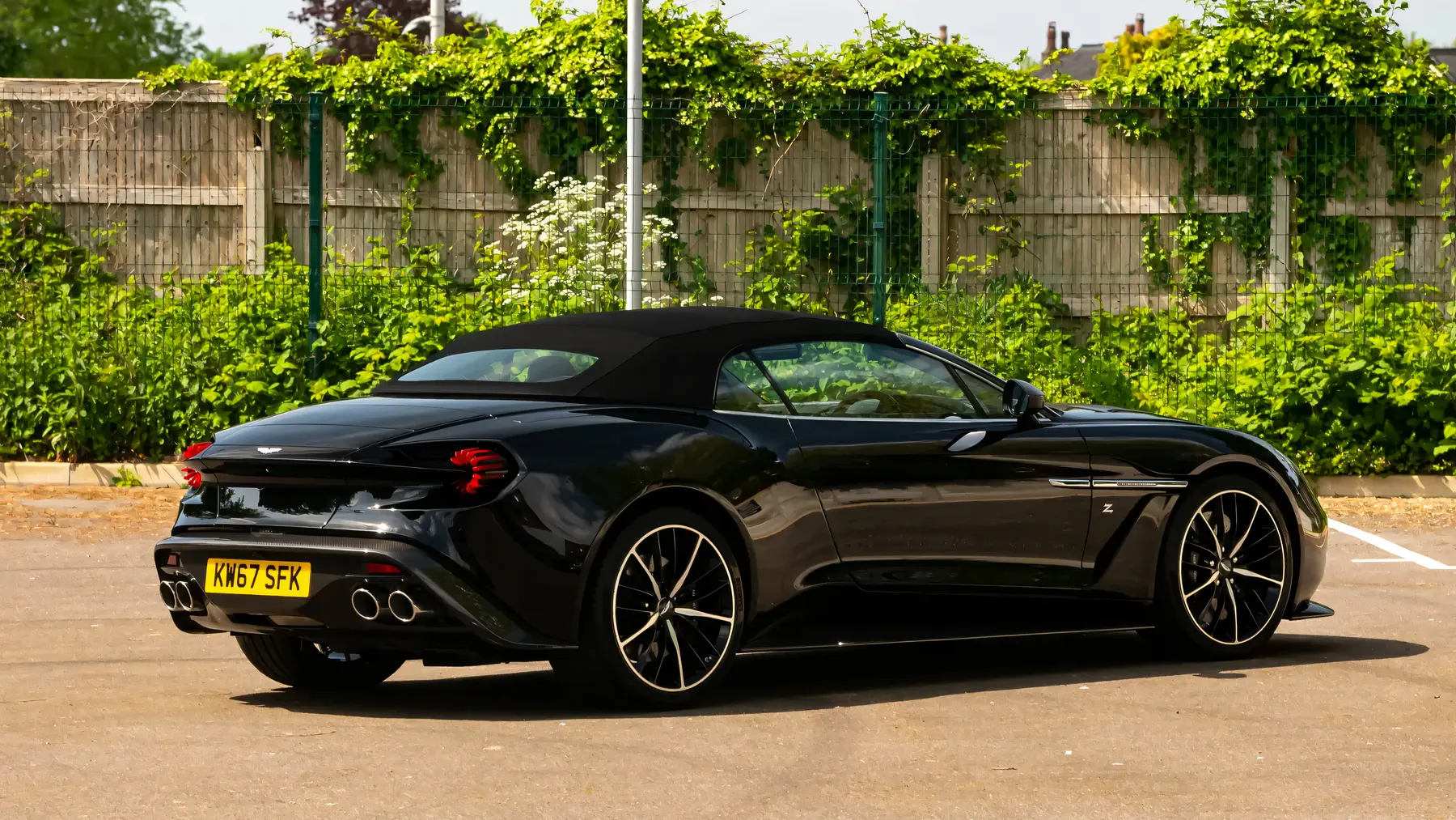 2018 Aston Martin Vanquish Zagato Volante